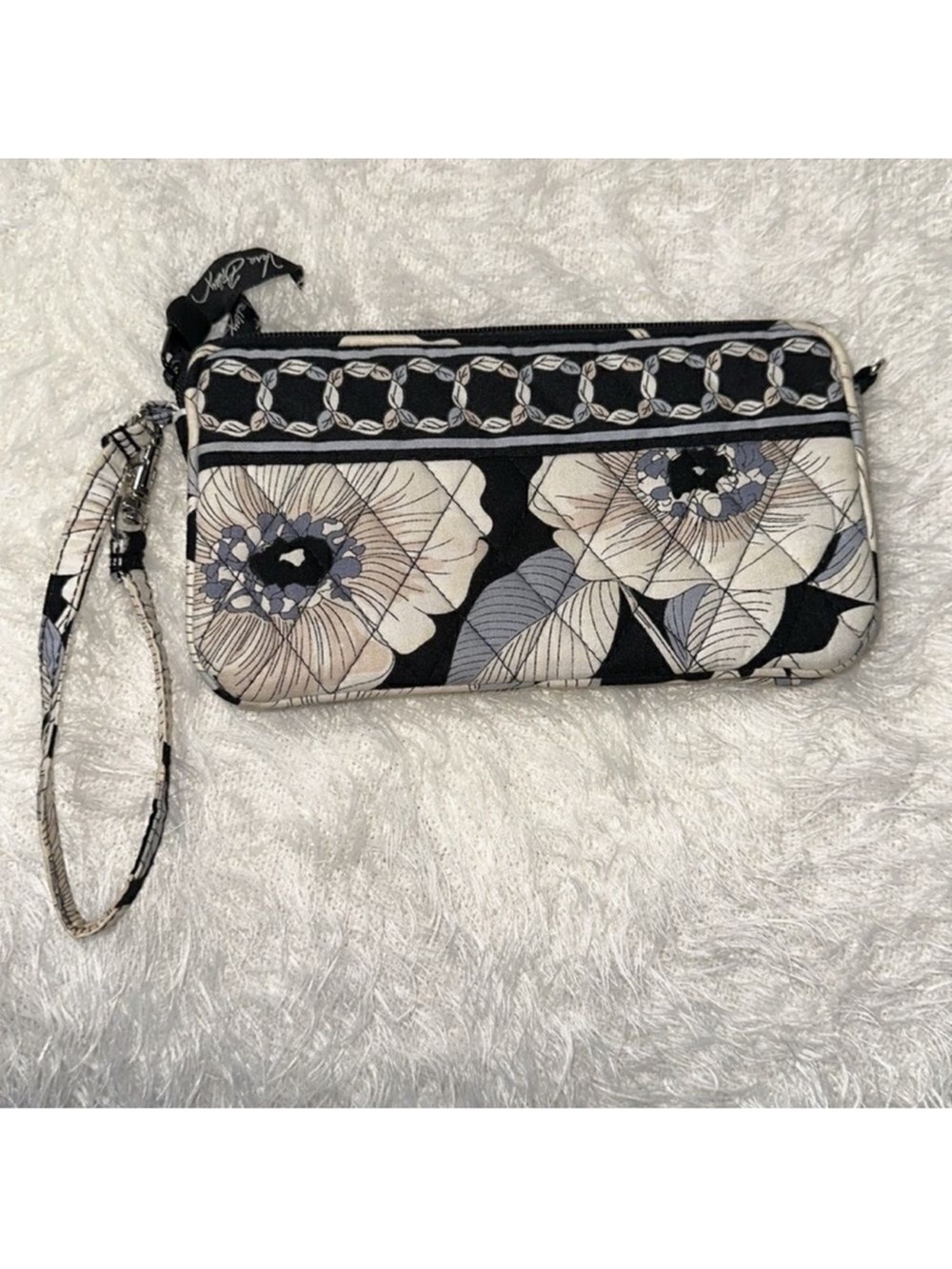 Vera Bradley Camellia Black Ivory Gray Floral Quilted Cotton Wristlet Wallet
